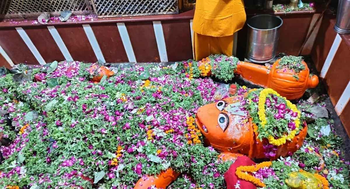 Bade Hanuman Ji Mandir Prayagraj – Lete Hanuman Ji Temple